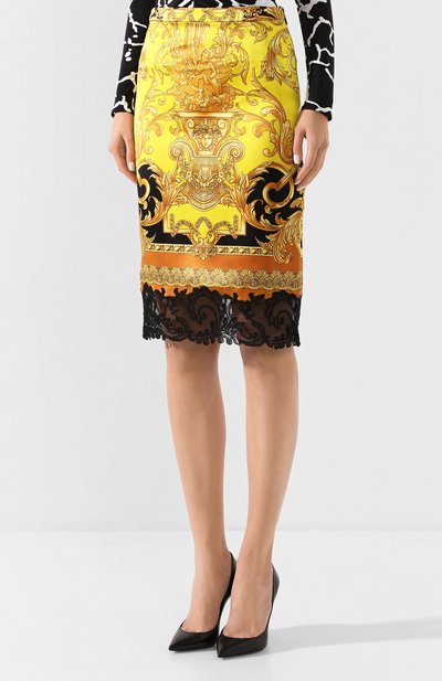 Шелковая юбка VERSACE золотого цвета по цене 130500 руб., арт. A84586/A232054, фото 3 Шелковая юбка VERSACE, арт. A84586/A232054, фото 3