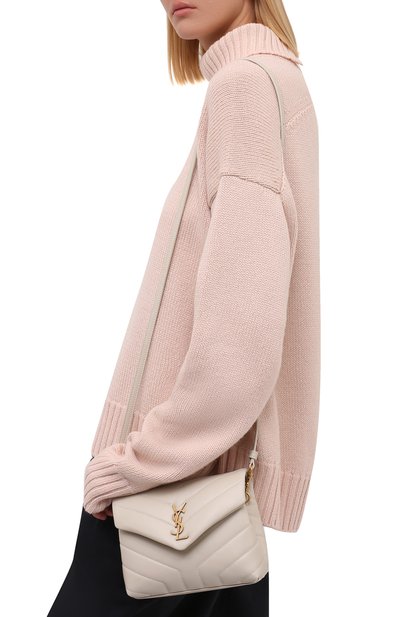 Сумка loulou toy SAINT LAURENT молочного цвета по цене 216000 руб., арт. 678401/DV707, фото 2 Сумка loulou toy SAINT LAURENT, арт. 678401/DV707, фото 2