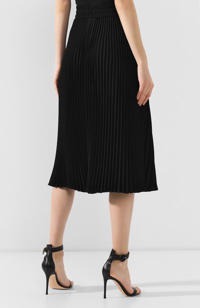 Плиссированная юбка REDVALENTINO черного цвета по цене 44800 руб., арт. RR3RAA05/TUF, фото 4 Плиссированная юбка REDVALENTINO, арт. RR3RAA05/TUF, фото 4