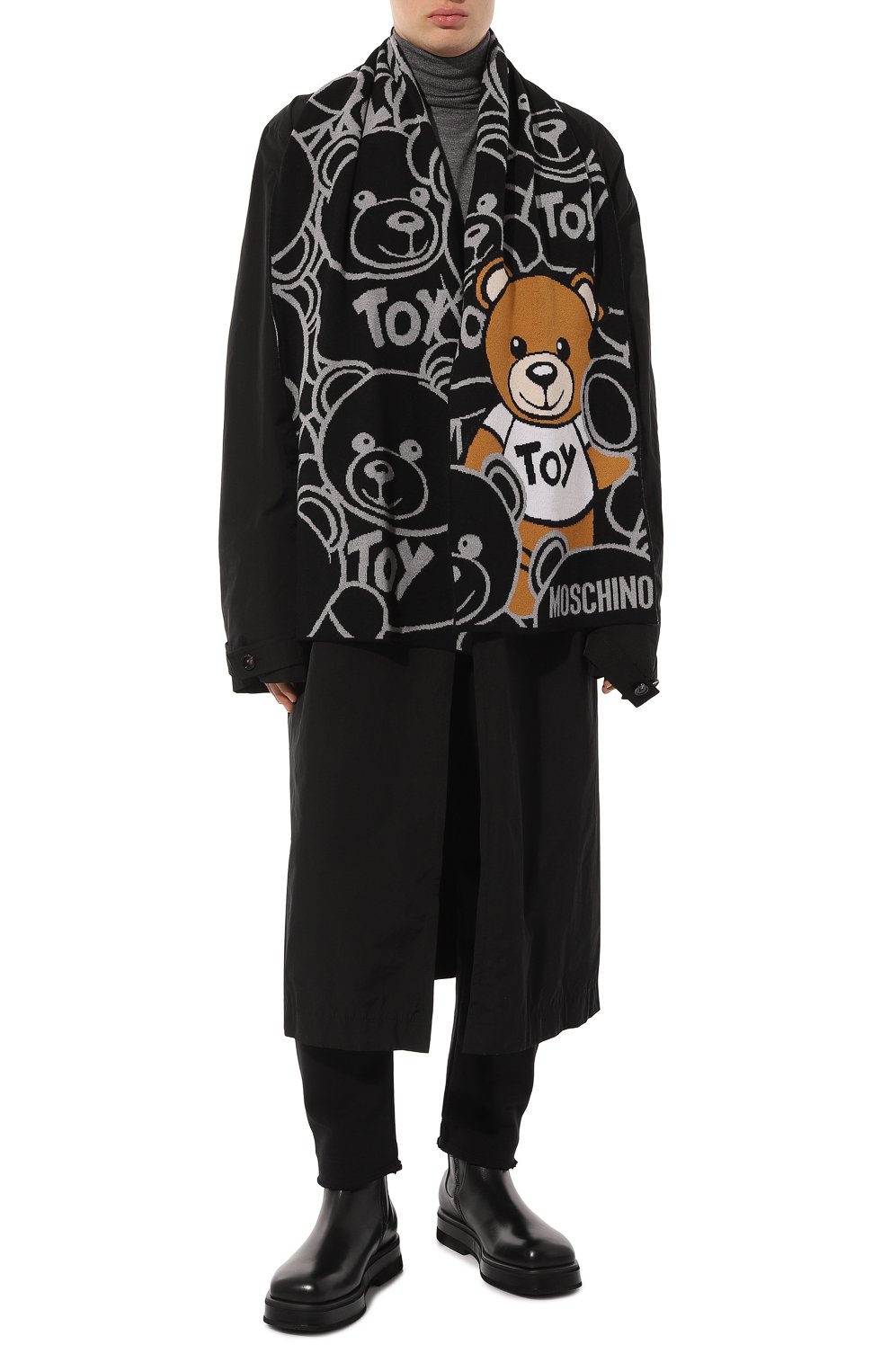 Шерстяной шарф MOSCHINO черного цвета по цене 17400 руб., арт. 30778/M2950, фото 2 Шерстяной шарф MOSCHINO, арт. 30778/M2950, фото 2