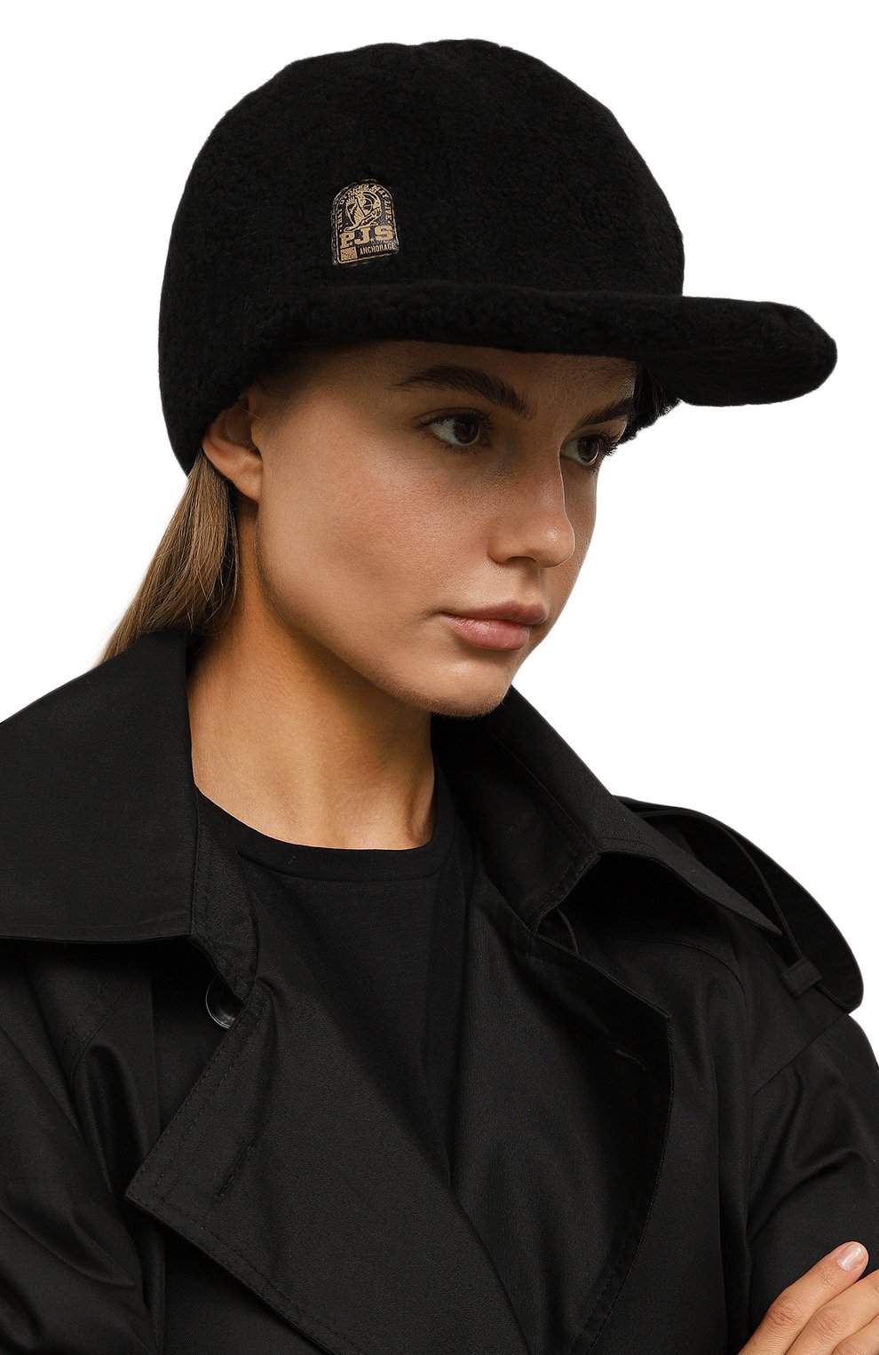 Бейсболка из овчины PARAJUMPERS черного цвета по цене 22500 руб., арт. PAACHA55, фото 2 Бейсболка из овчины PARAJUMPERS, арт. PAACHA55, фото 2