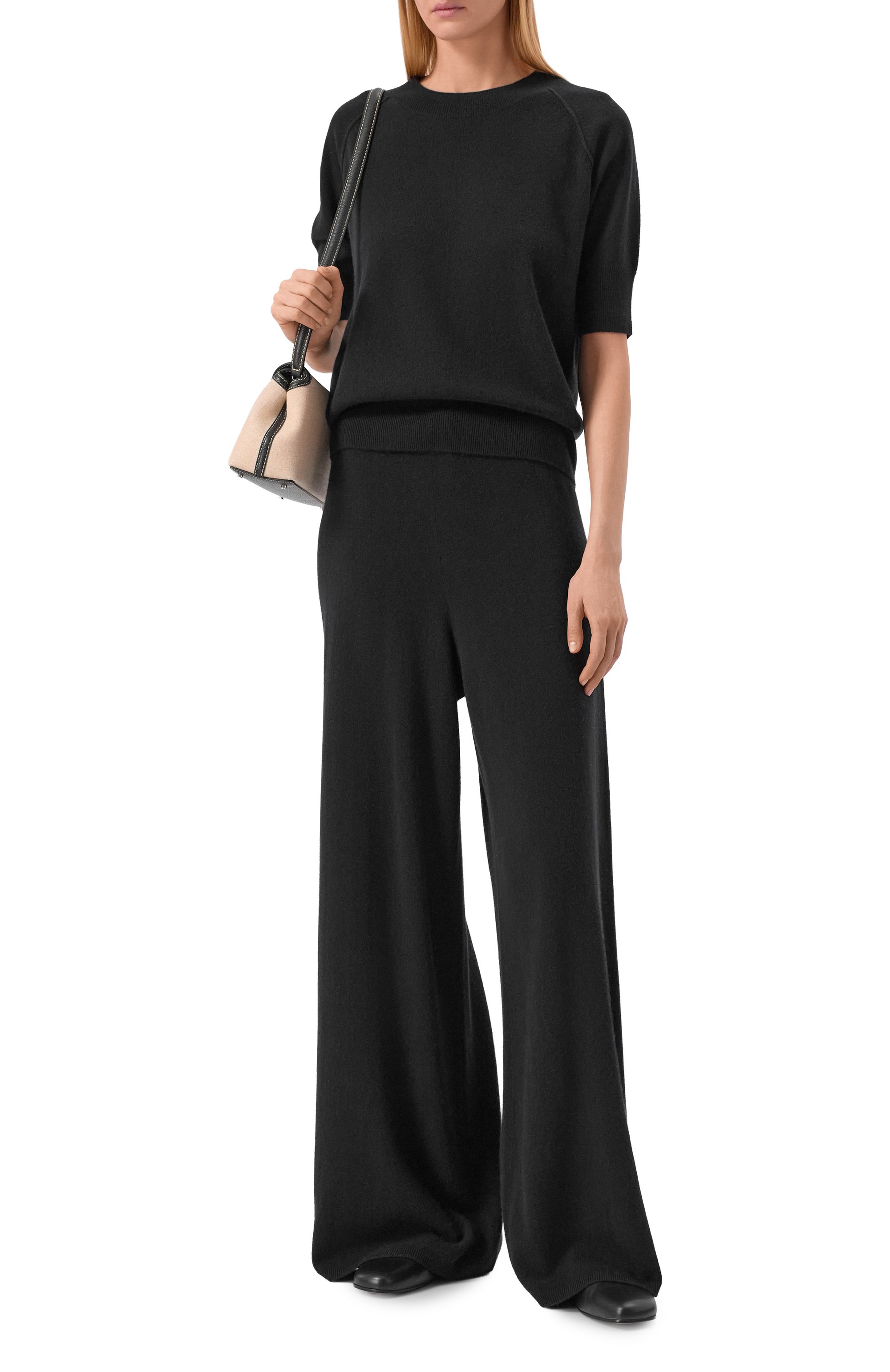 Кашемировые брюки BOSS черного цвета по цене 46950 руб., арт. 50550876, фото 2 Кашемировые брюки BOSS, арт. 50550876, фото 2