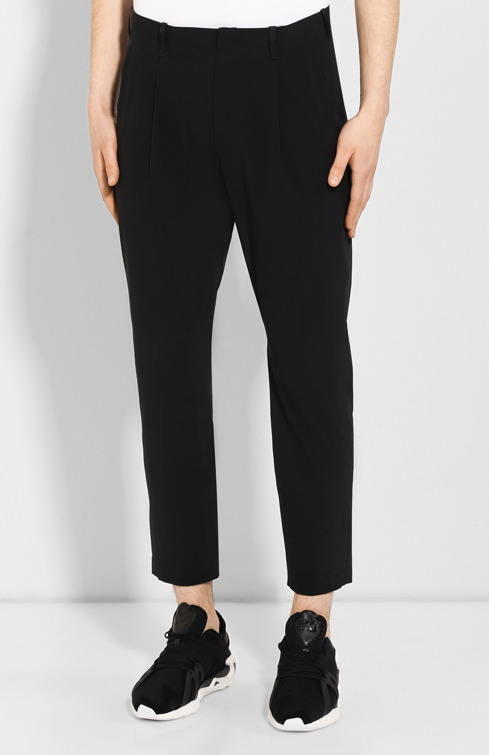 Брюки KAZUYUKI KUMAGAI черного цвета по цене 49550 руб., арт. AP01-213, фото 3 Брюки KAZUYUKI KUMAGAI, арт. AP01-213, фото 3