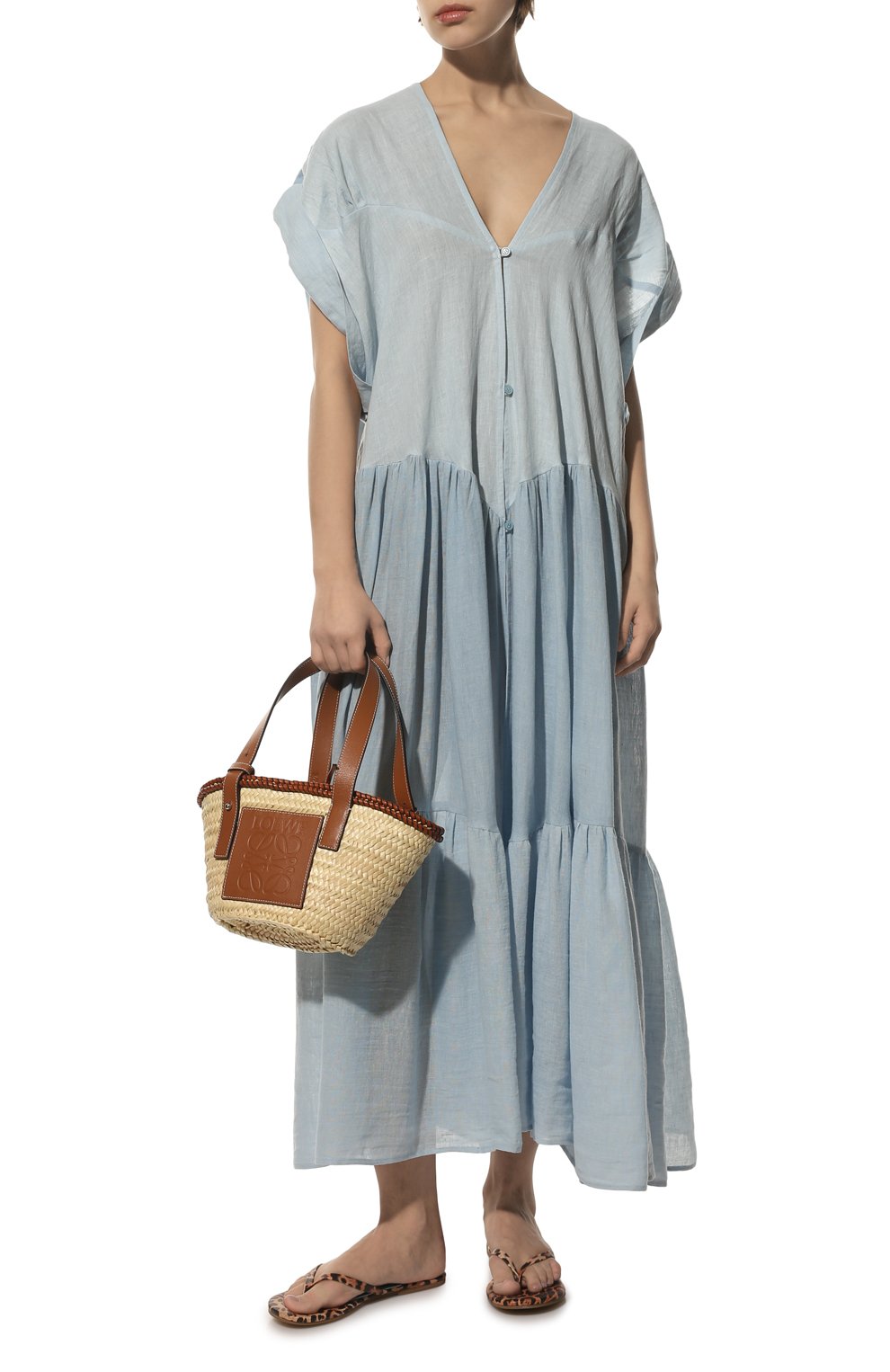 Льняное платье A MERE CO голубого цвета по цене 47250 руб., арт. AMC-RSS22-052B, фото 2 Льняное платье A MERE CO, арт. AMC-RSS22-052B, фото 2
