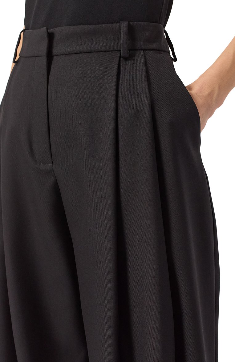 Женские шерстяные брюки NINA RICCI черного цвета, арт. 25PCPA002/WV0322 | Фото 5 (Длина (брюки, джинсы): Стандартные; Материал внешний: Шерсть; Женское Кросс-КТ: Брюки-одежда; Стили: Кэжуэл; Силуэт Ж (брюки и джинсы): Широкие; Автоматизация состава: Проставлено; Автоматизация ТО: Проставлено)