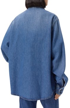 Женская джинсовая рубашка 3X1 голубого цвета, арт. 31-WT3G64-DR09RG/ESSENTIAL SHIRT | Фото 4 (Материал внешний: Хлопок, Деним; Длина (для топов): Удлиненные; Рукава: Длинные; Стили: Кэжуэл; Кросс-КТ: Деним; Пр�инт: Без принта; Женское Кросс-КТ: Рубашка-одежда; Автоматизация состава: Проставлено; Автоматизация ТО: Проставлено)