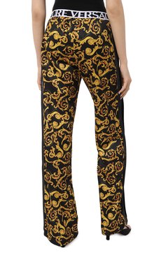 Женские брюки VERSACE JEANS COUTURE разноцветного цвета, арт. 74HAA326/FS062 | Фото 4 (Длина (брюки, джинсы): Удлиненные; Женское Кросс-КТ: Брюки-одежда; Материал внешний: Синтетический материал; Силуэт Ж (брюки и джинсы): Прямые; Материал сплава: Проставлено; Драгоценные камни: Проставлено; Стили: Романтичный)