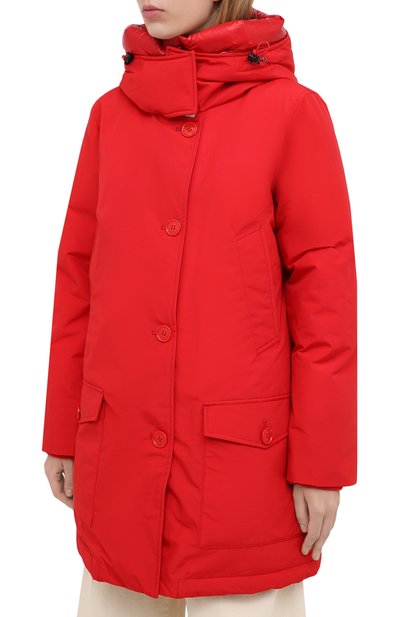 Пуховая парка WOOLRICH красного цвета по цене 77150 руб., арт. CFWW0U0304FR/UT0001, фото 3 Пуховая парка WOOLRICH, арт. CFWW0U0304FR/UT0001, фото 3