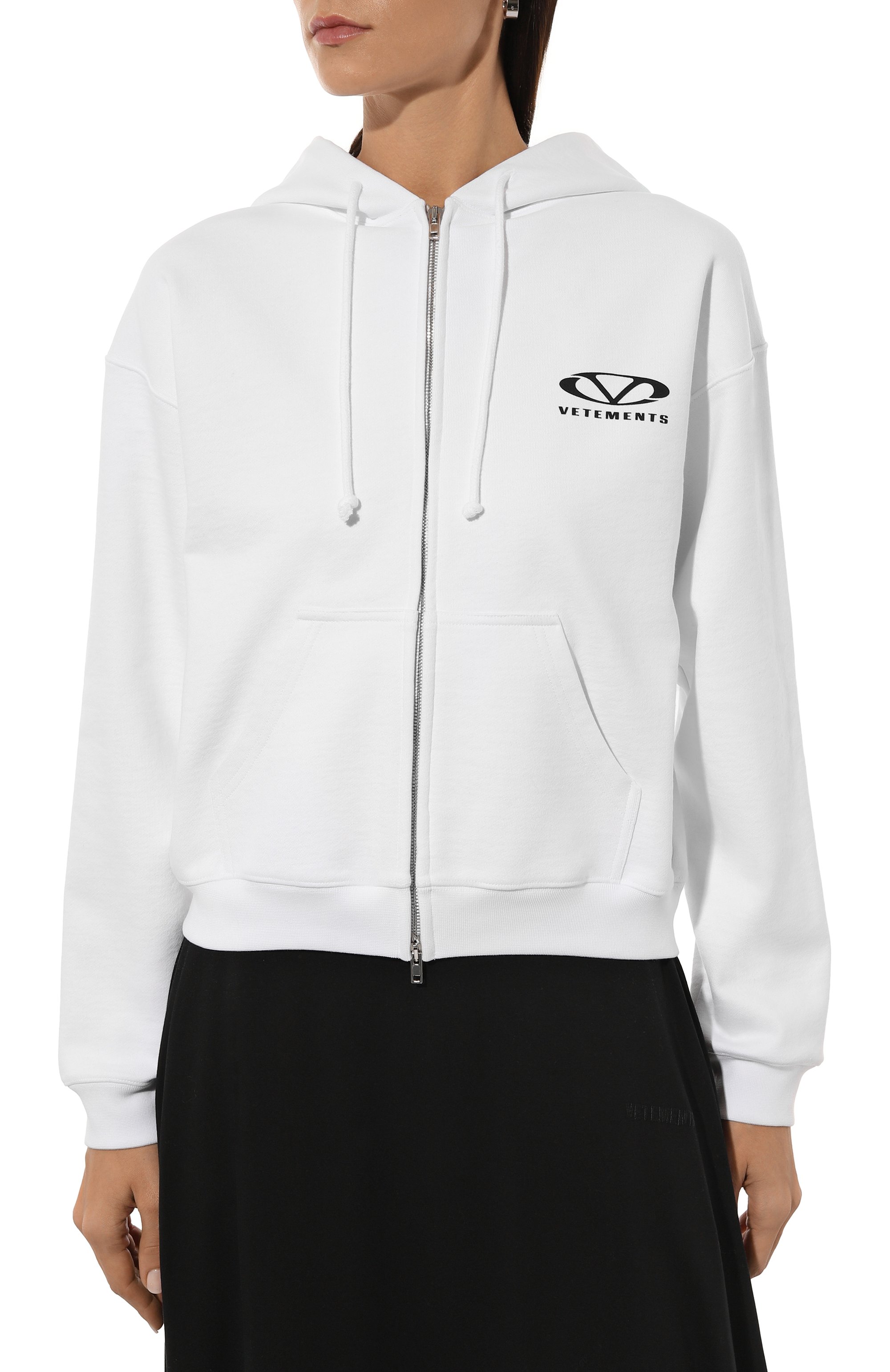 Хлопковая толстовка VETEMENTS белого цвета по цене 85000 руб., арт. UA66HD820W, фото 3 Хлопковая толстовка VETEMENTS, арт. UA66HD820W, фото 3