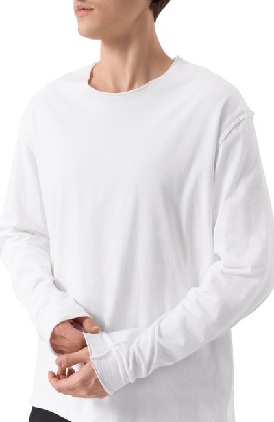 Хлопковый лонгслив ATTACHMENT белого цвета по цене 36700 руб., арт. AJ52-091, фото 5 Хлопковый лонгслив ATTACHMENT, арт. AJ52-091, фото 5