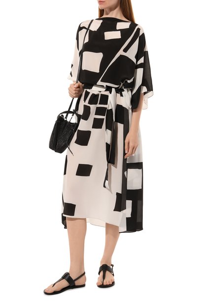 Шелковое платье WEEKEND MAX MARA черно-белого цвета по цене 69550 руб., арт. ROSSANA 241622108, фото 2 Шелковое платье WEEKEND MAX MARA, арт. ROSSANA 241622108, фото 2