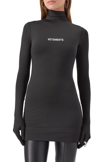 Платье VETEMENTS черного цвета по цене 109500 руб., арт. WE54DR300B/2750 LYCRA, фото 3 Платье VETEMENTS, арт. WE54DR300B/2750 LYCRA, фото 3