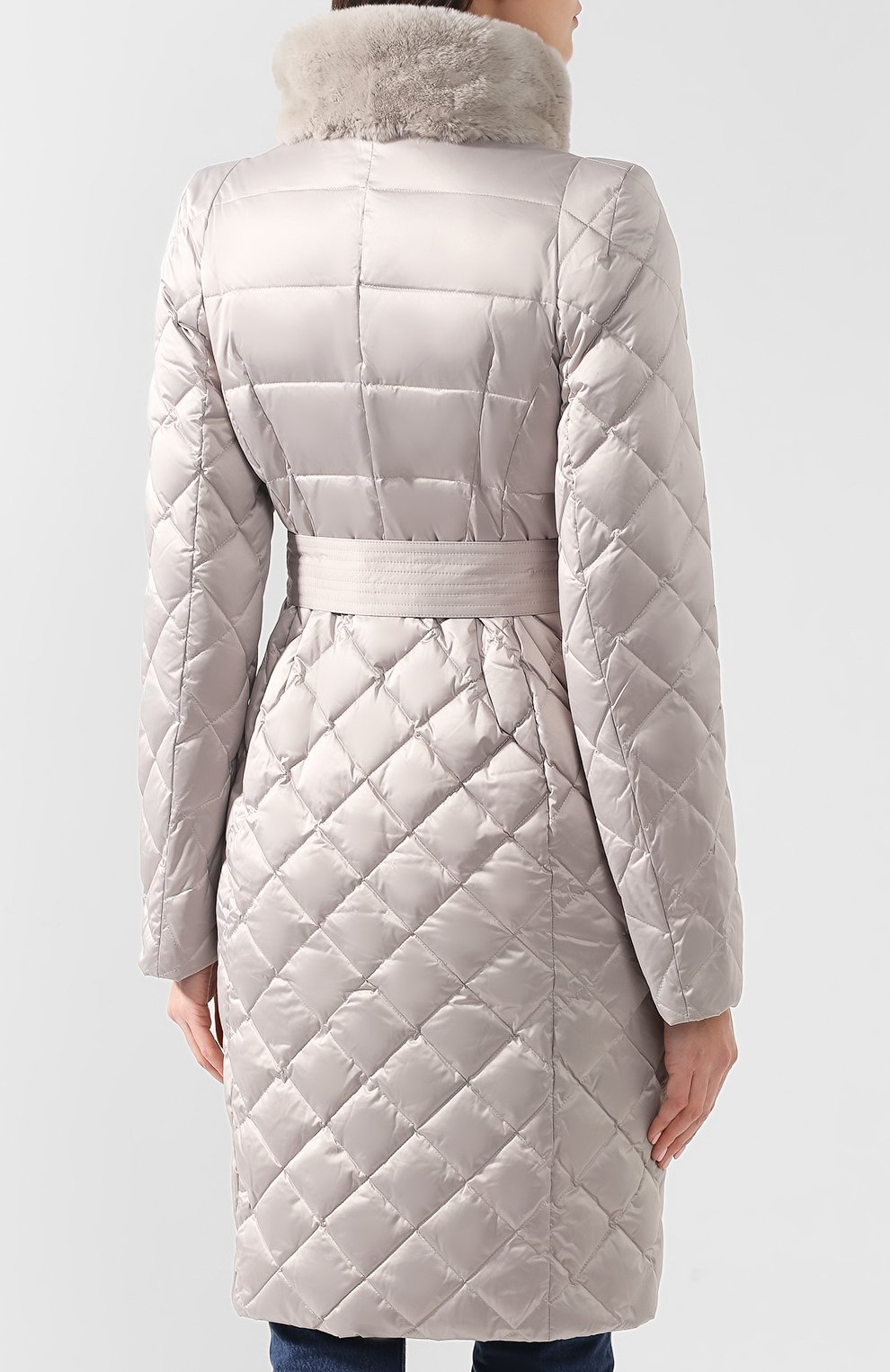 Пуховое пальто NAUMI светло-серого цвета по цене 37800 руб., арт. 18 W 774 01 13, фото 4 Пуховое пальто NAUMI, арт. 18 W 774 01 13, фото 4