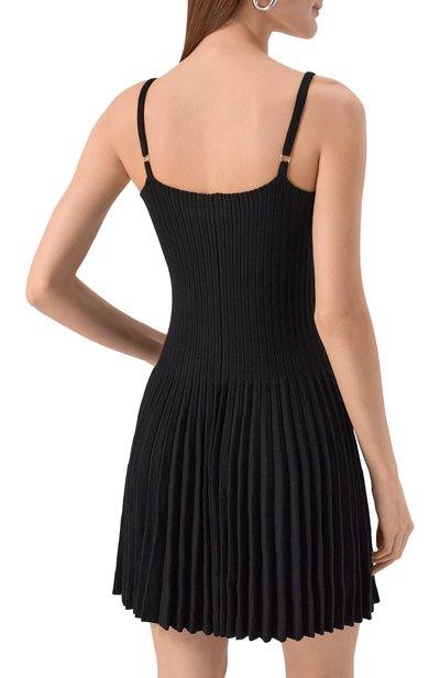 Хлопковое платье MAGDA BUTRYM черного цвета по цене 152500 руб., арт. 279725, фото 4 Хлопковое платье MAGDA BUTRYM, арт. 279725, фото 4