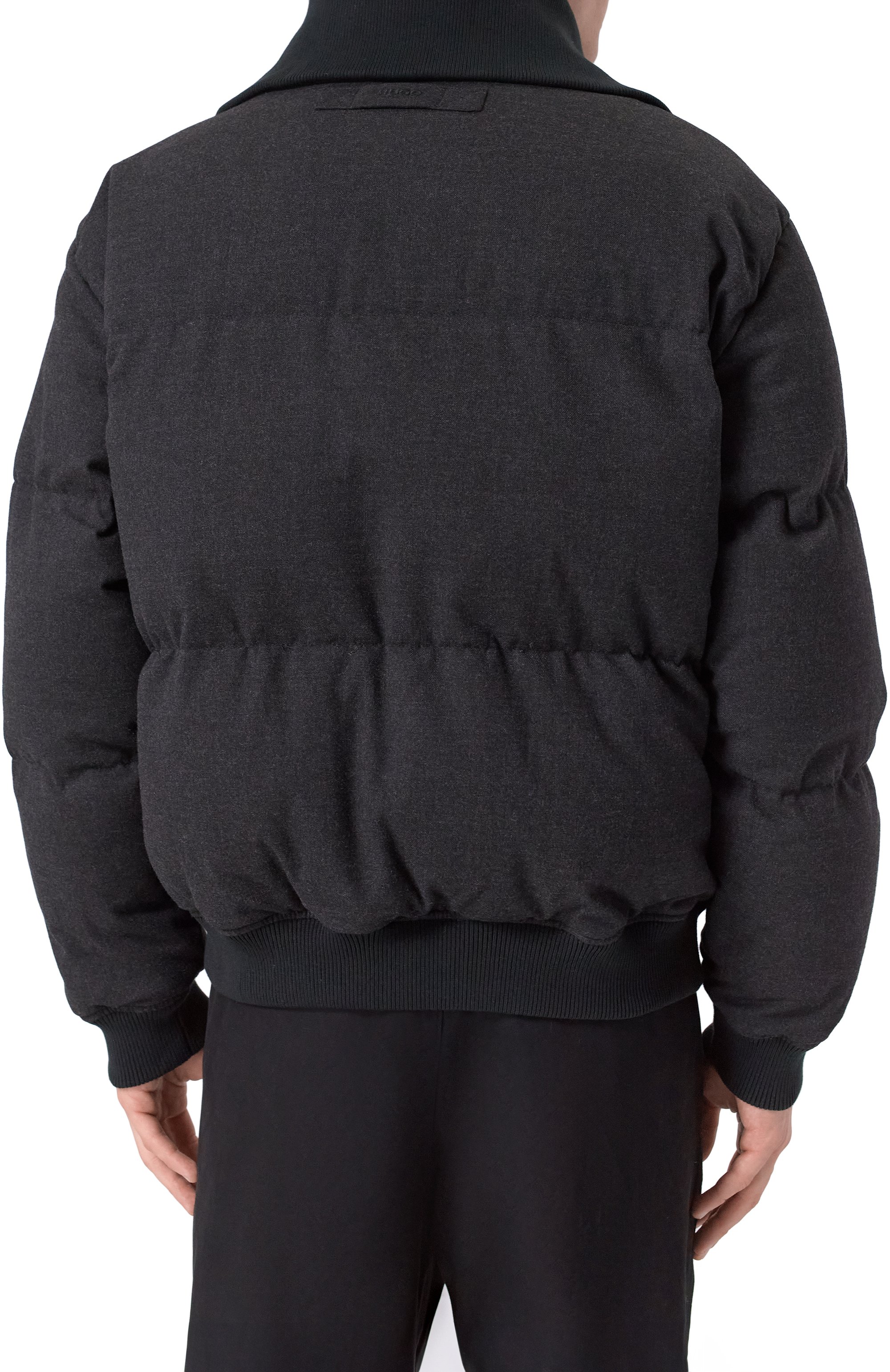 Пуховый бомбер HUGO черного цвета по цене 47950 руб., арт. 50546265, фото 4 Пуховый бомбер HUGO, арт. 50546265, фото 4