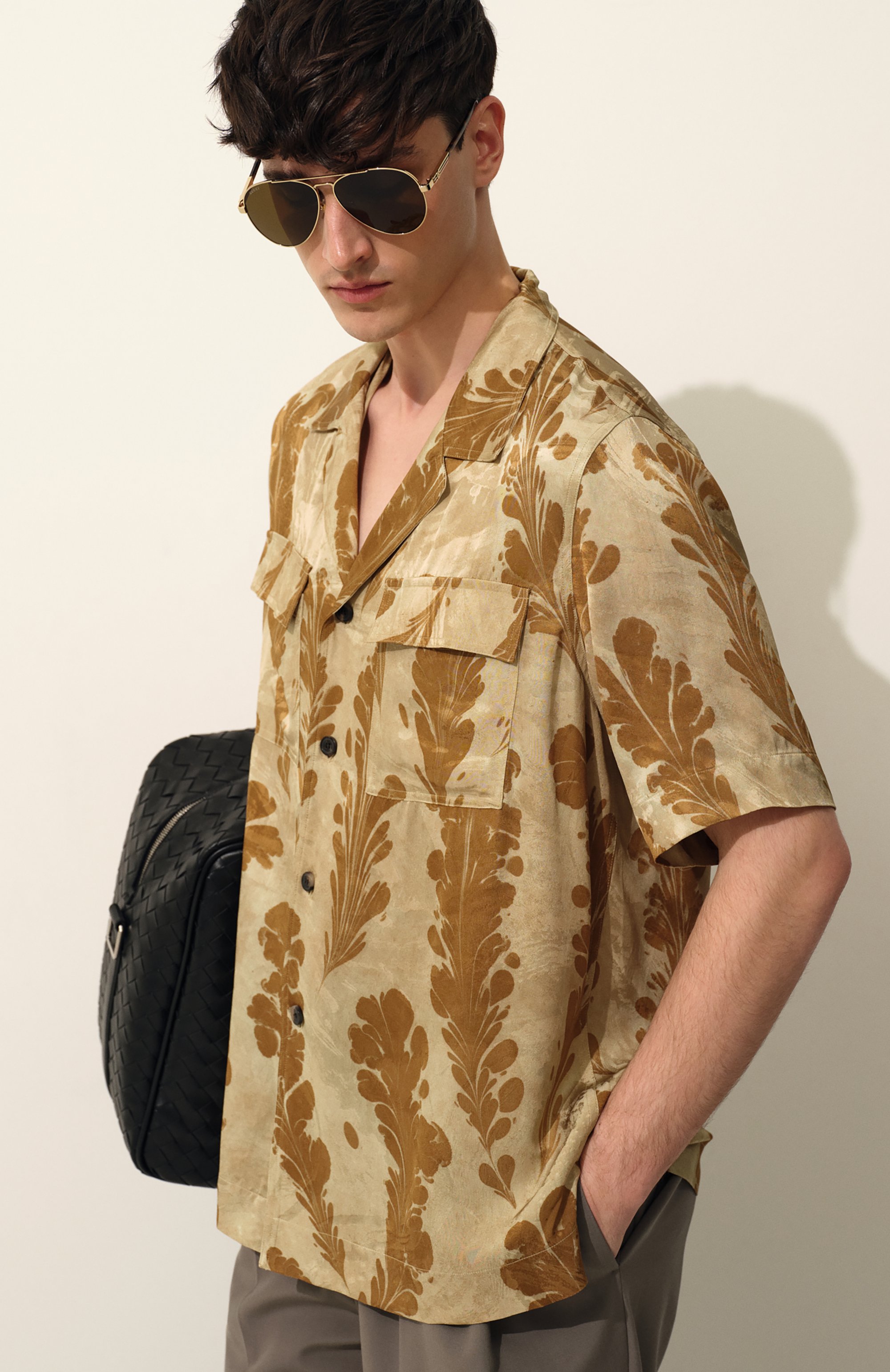 Солнцезащитные очки GUCCI коричневого цвета по цене 41750 руб., арт. GG1288SA 002, фото 6 Солнцезащитные очки GUCCI, арт. GG1288SA 002, фото 6