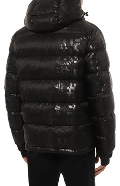 Мужская пуховик isorno MONCLER GRENOBLE черного цвета, арт. I20971A00053/5971Z | Фото 4 (Мужское Кросс-КТ: пуховик-короткий; Рукава: Длинные; Материал внешний: Синтетический материал; Материал сплава: Проставлено; Драгоценные камни: Проставлено; Длина (верхняя одежда): Короткие; Материал утеплителя: Пух и перо; Стили: Кэжуэл)