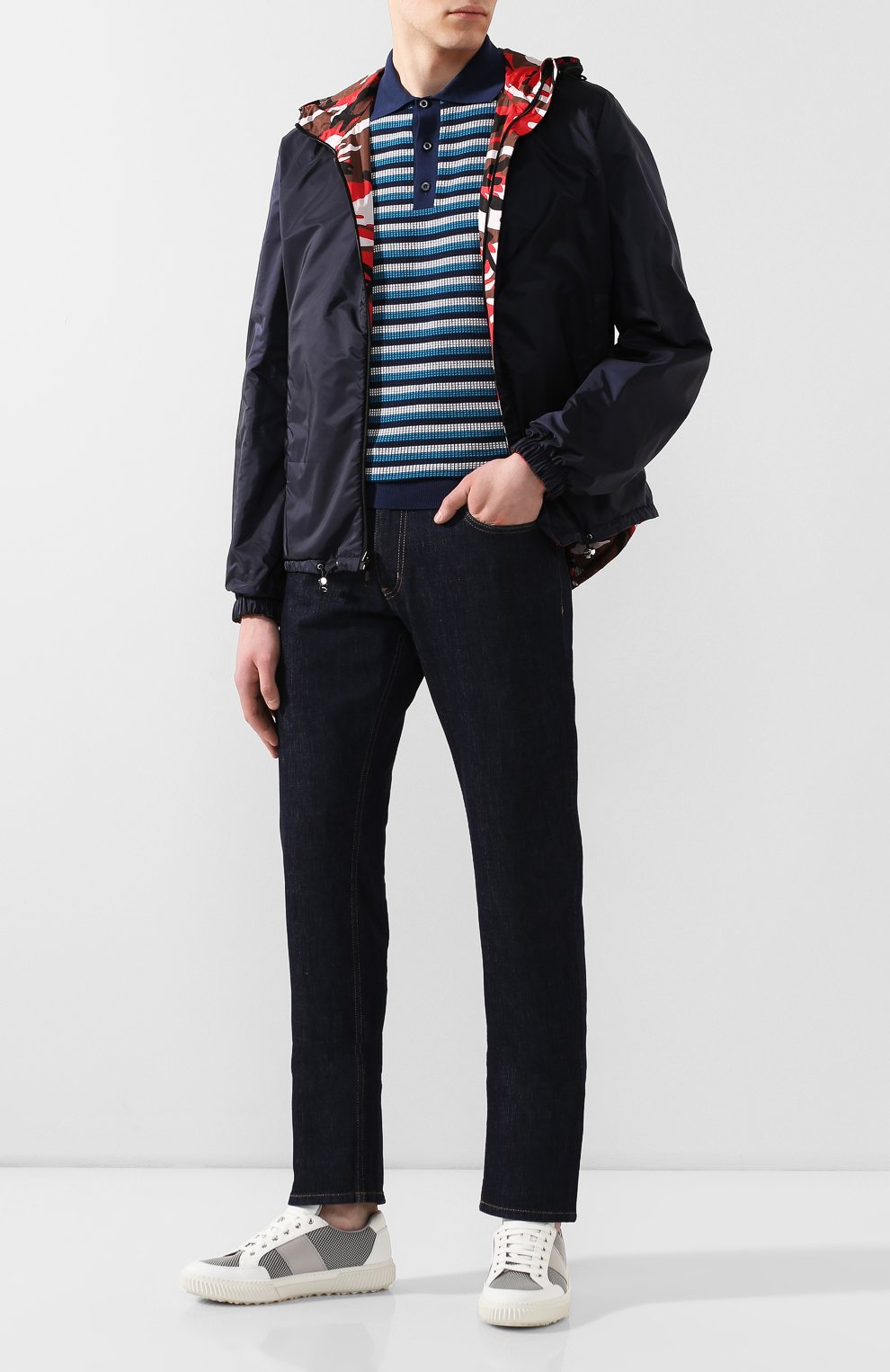 Джинсы PRADA синего цвета по цене 85000 руб., арт. GEP178-1P8Q-F0008-192, фото 2 Джинсы PRADA, арт. GEP178-1P8Q-F0008-192, фото 2