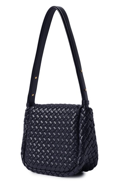 Сумка cobble small BOTTEGA VENETA темно-синего цвета по цене 446000 руб., арт. 762711/V01D, фото 4 Сумка cobble small BOTTEGA VENETA, арт. 762711/V01D, фото 4