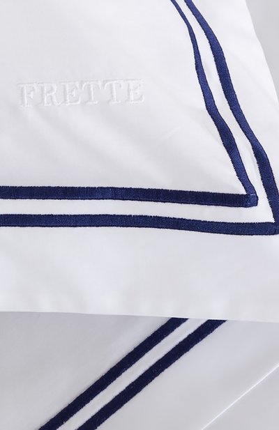 Наволочка hotel classic FRETTE синего цвета по цене 13850 руб., арт. FA7017 E0700 065B, фото 3 Наволочка hotel classic FRETTE, арт. FA7017 E0700 065B, фото 3