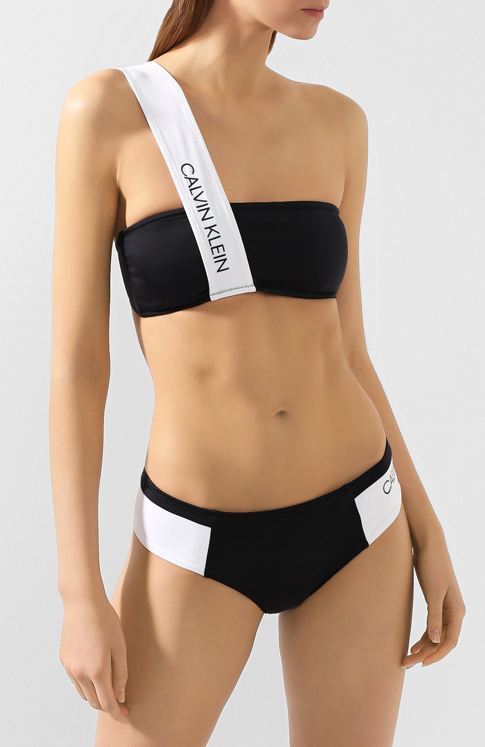 Плавки-бикини CALVIN KLEIN черного цвета по цене 5120 руб., арт. KW0KW00841, фото 2 Плавки-бикини CALVIN KLEIN, арт. KW0KW00841, фото 2