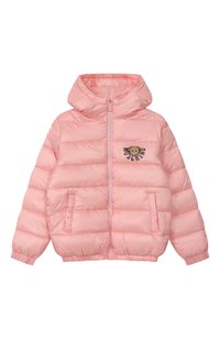 Светло-розовый