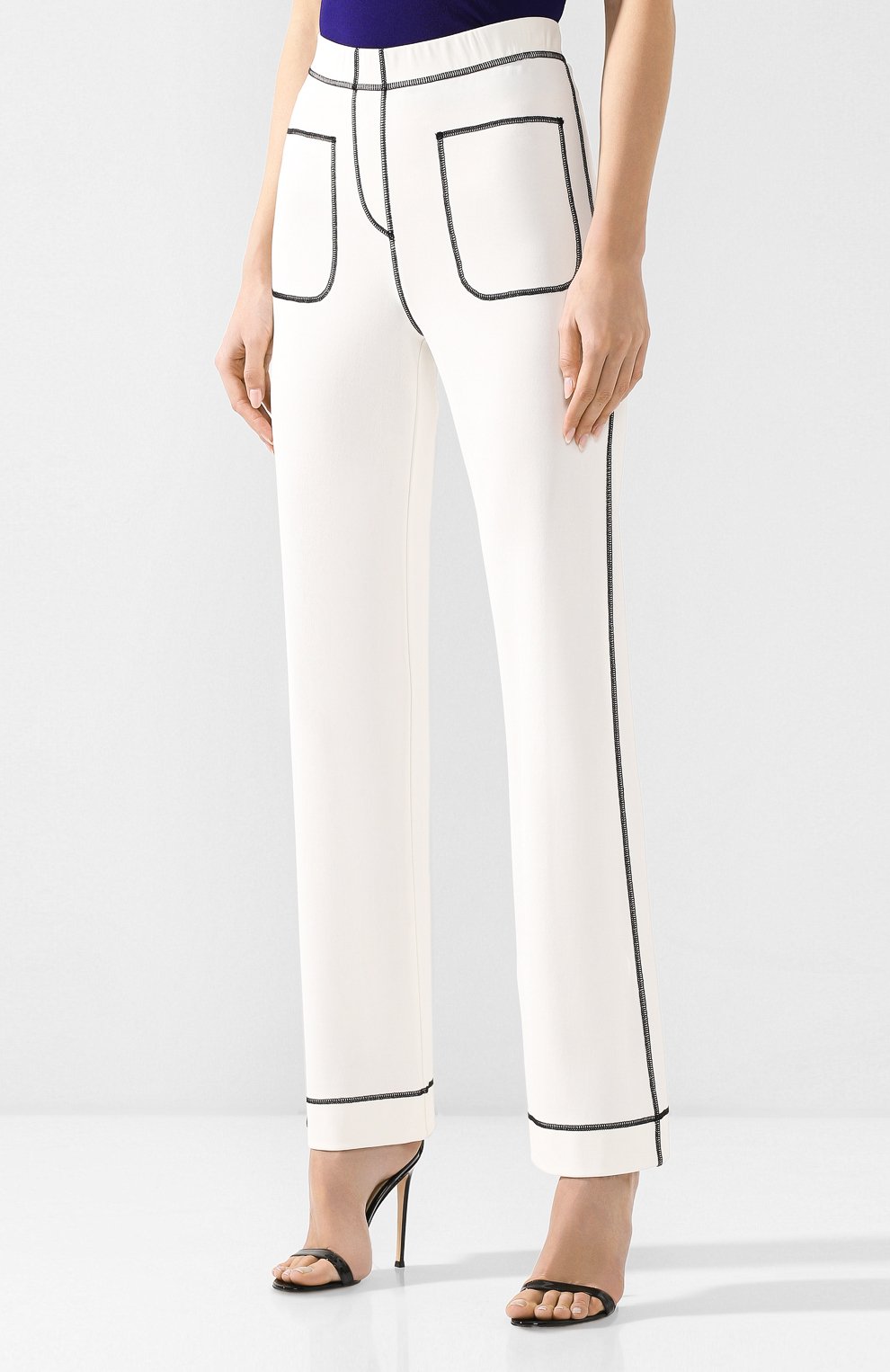 Брюки из вискозы MARC JACOBS (THE) кремового цвета по цене 23900 руб., арт. M4007780, фото 3 Брюки из вискозы MARC JACOBS (THE), арт. M4007780, фото 3