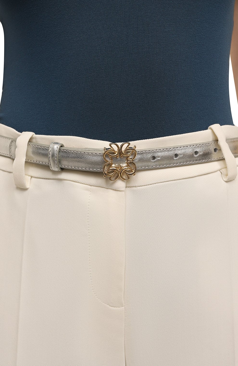 Кожаный ремень ELIE SAAB серебряного цвета по цене 22850 руб., арт. BE002N, фото 2 Кожаный ремень ELIE SAAB, арт. BE002N, фото 2