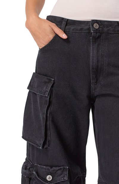 Джинсы-карго THE ATTICO черного цвета по цене 141500 руб., арт. 260WCP00084/DDD104AA, фото 5 Джинсы-карго THE ATTICO, арт. 260WCP00084/DDD104AA, фото 5