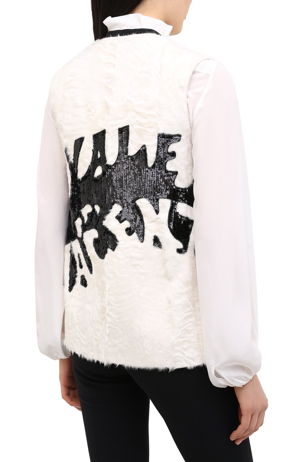 Меховой жилет VALENTINO черно-белого цвета по цене 1435000 руб., арт. QF2FC202CRF, фото 4 Меховой жилет VALENTINO, арт. QF2FC202CRF, фото 4
