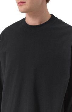 Мужская хлопковый лонгслив JIL SANDER черного цвета, арт. J22GC0200/J20244 | Фото 5 (Длина (для топов): Стандартные; Рукава: Длинные; Стили: Кэжуэл; Принт: Без принта; Материал внешний: Хлопок; Кросс-КТ: Джерси; Мужское Кросс-КТ: Футболка-одежда)