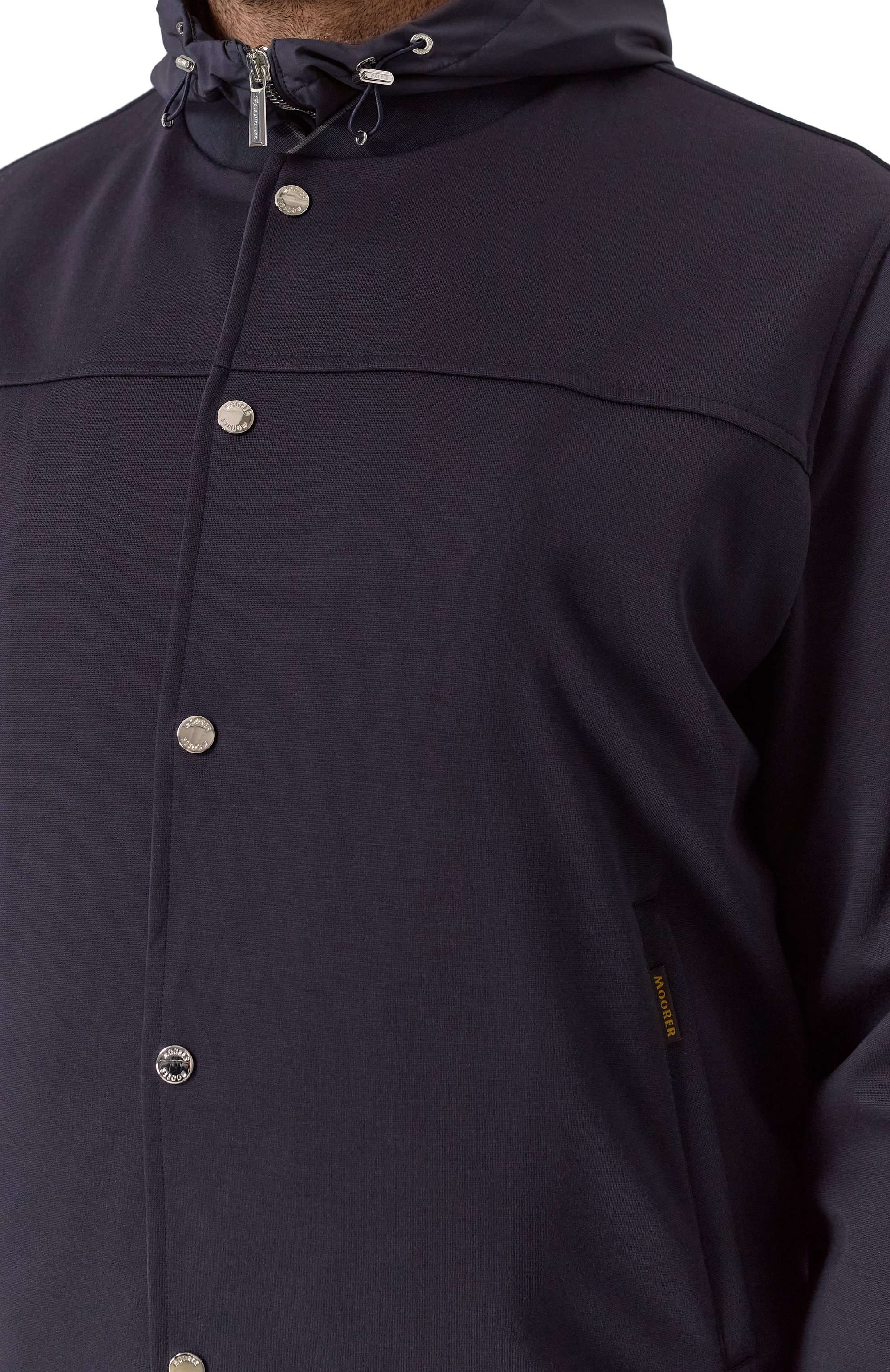 Бомбер из вискозы darren-jk MOORER темно-синего цвета по цене 271500 руб., арт. DARREN-JK_66-68, фото 5 Бомбер из вискозы darren-jk MOORER, арт. DARREN-JK_66-68, фото 5