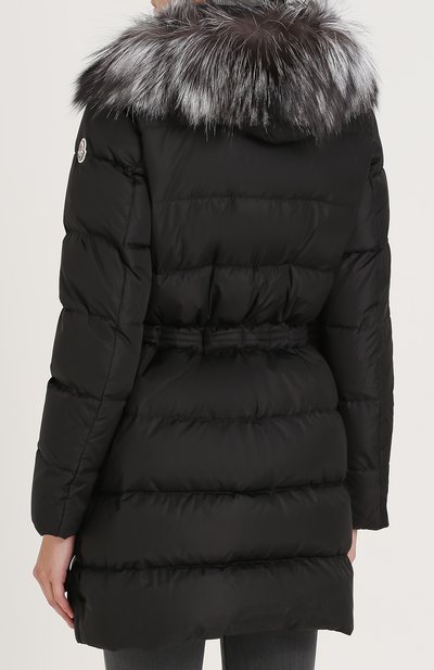 Приталенный стеганый пуховик с меховой отделкой капюшона MONCLER, арт. C2-093-49885-25-54155, фото 4
