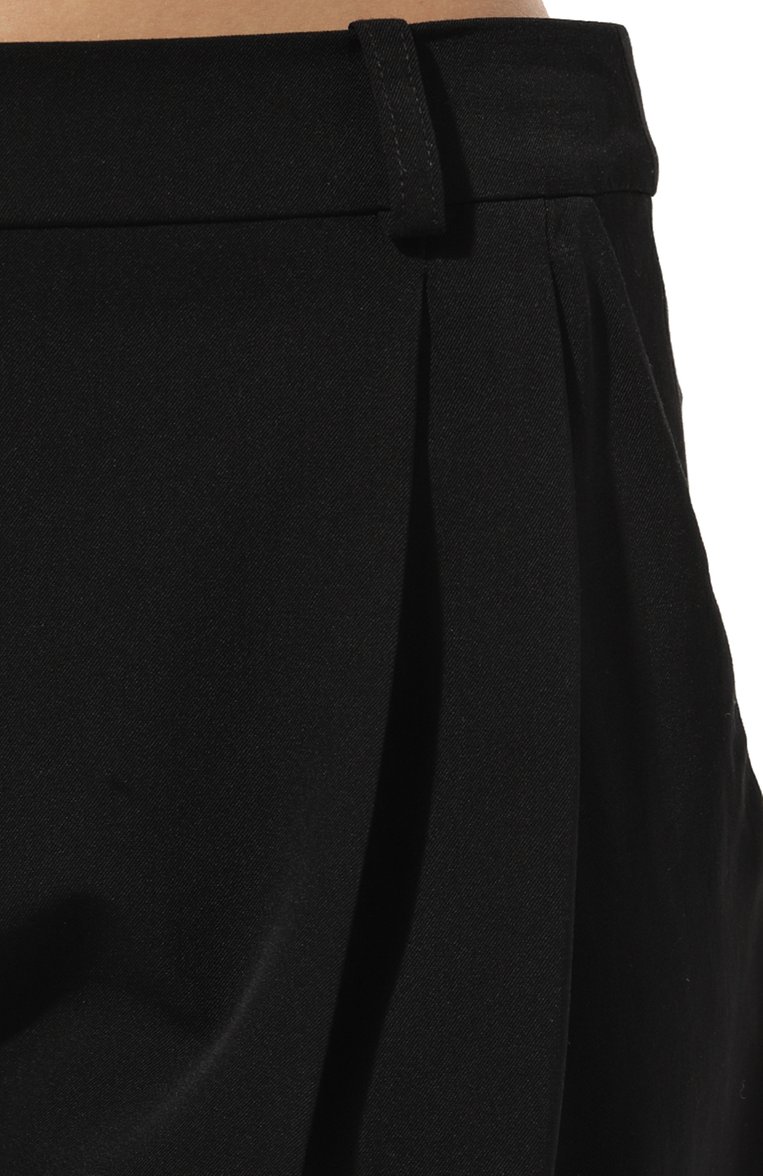 Женские шерстяные брюки STELLA MCCARTNEY черного цвета, арт. 5919643/3CU704 | Фото 5 (Материал внешний: Шерсть; Женское Кросс-КТ: Брюки-одежда; Силуэт Ж (брюки и джинсы): Прямые; Материал сплава: Проставлено; Стили: Классический; Случай: Формальный; Драгоценные камни: Проставлено; Длина (брюки, джинсы): Укороченные)