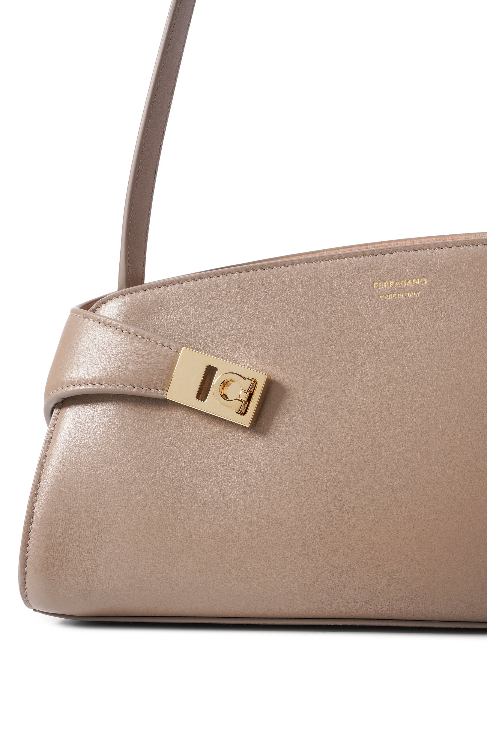 Сумка hug east FERRAGAMO серого цвета по цене 257000 руб., арт. 21A712/796600, фото 6 Сумка hug east FERRAGAMO, арт. 21A712/796600, фото 6
