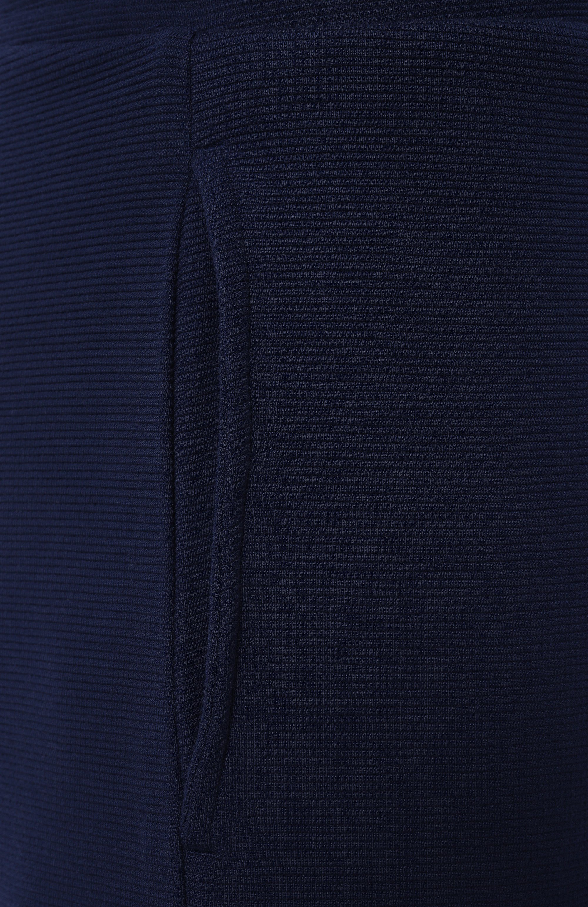 Шорты BOSS темно-синего цвета по цене 7475 руб., арт. 50527391, фото 6 Шорты BOSS, арт. 50527391, фото 6