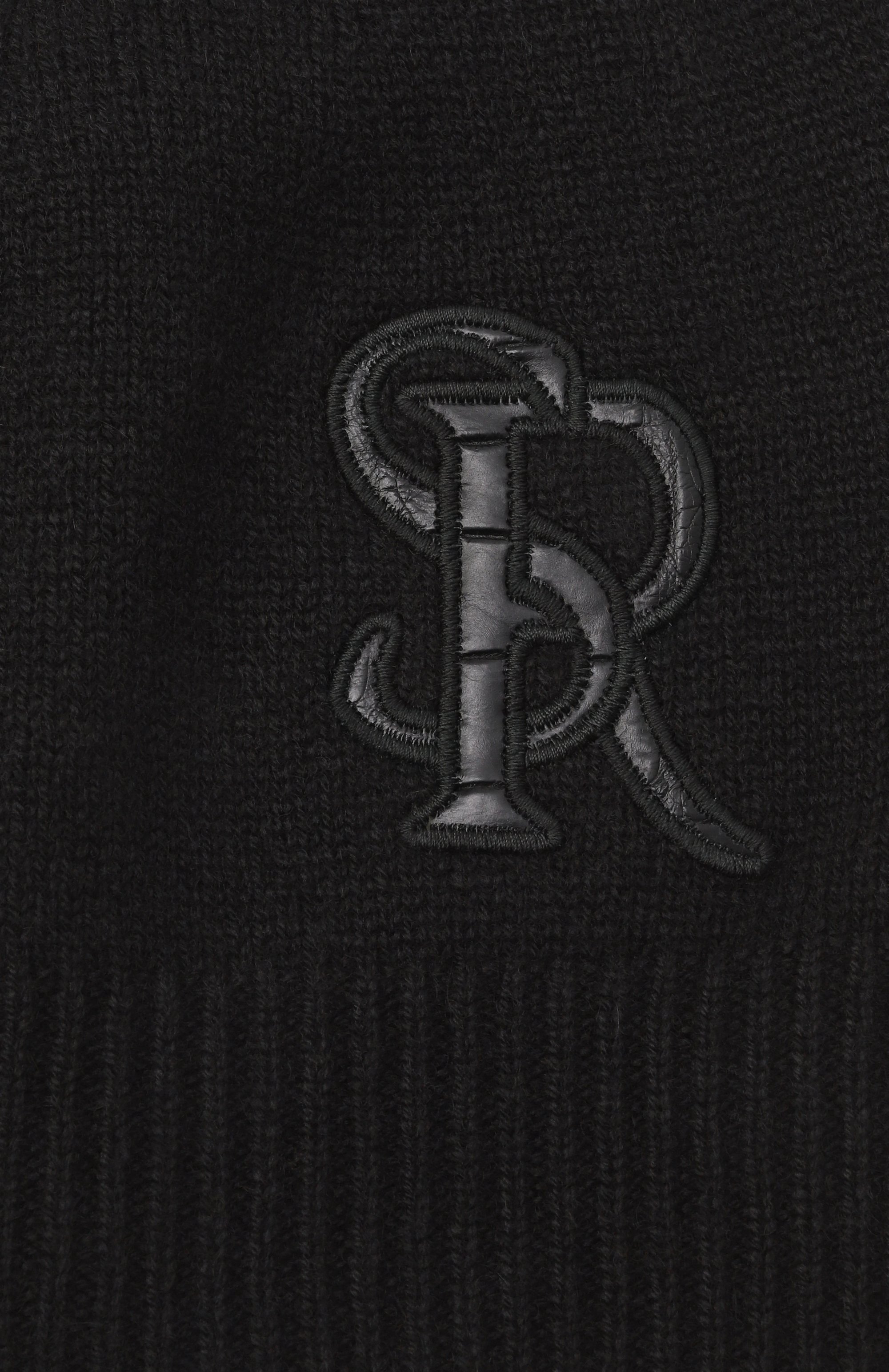 Кашемировая шапка STEFANO RICCI черного цвета по цене 123000 руб., арт. K606040CUF/F25305/P, фото 3 Кашемировая шапка STEFANO RICCI, арт. K606040CUF/F25305/P, фото 3