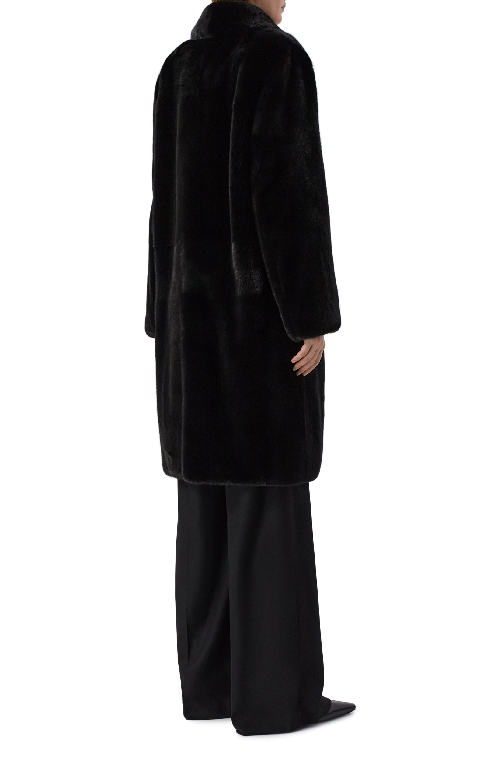 Шуба из норки VICTORIA KUSENKOVA черного цвета по цене 1914000 руб., арт. 702800002605, фото 4 Шуба из норки VICTORIA KUSENKOVA, арт. 702800002605, фото 4