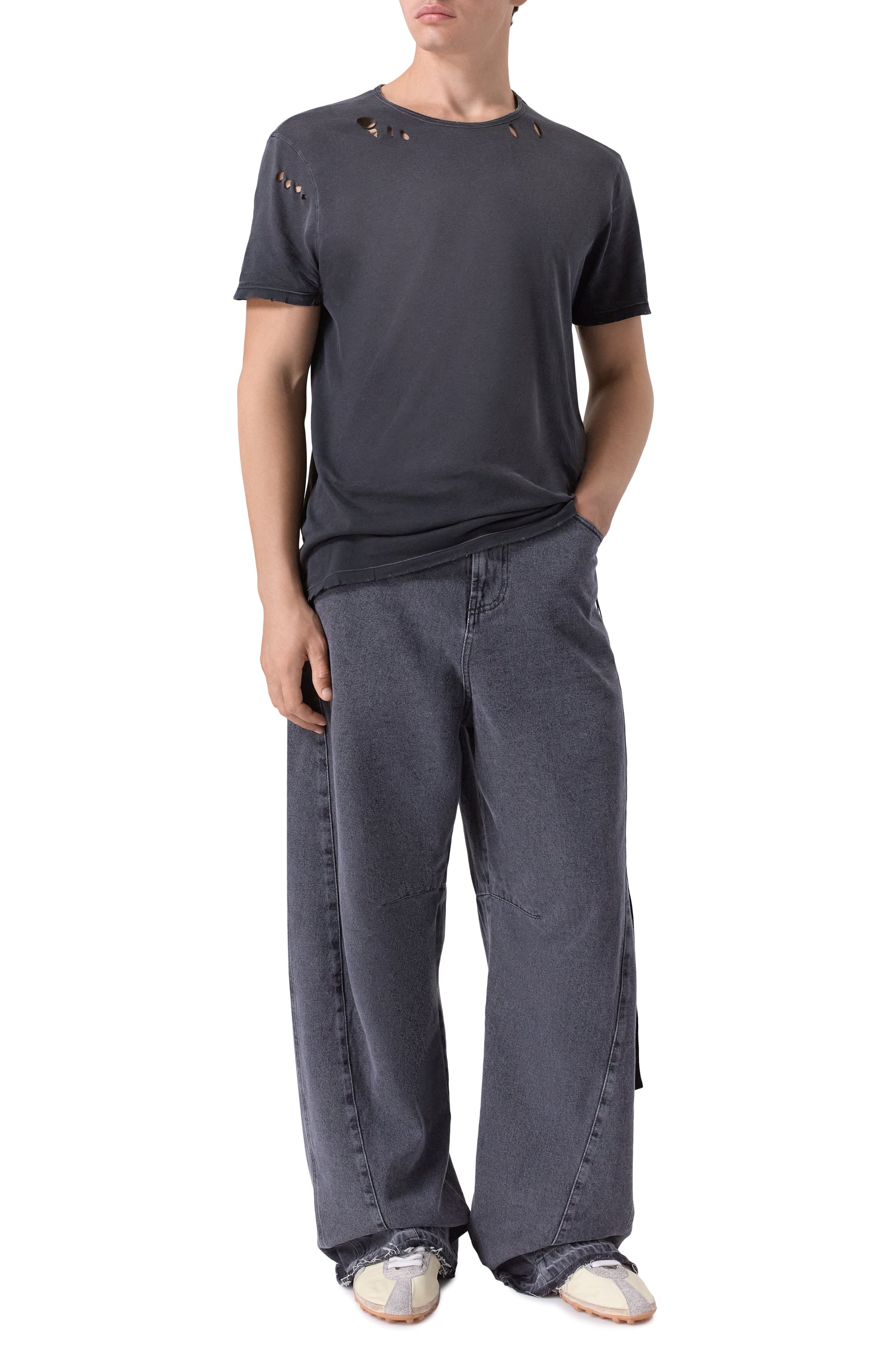 Хлопковая футболка ANN DEMEULEMEESTER темно-серого цвета по цене 49950 руб., арт. B0013414/FA638, фото 2 Хлопковая футболка ANN DEMEULEMEESTER, арт. B0013414/FA638, фото 2