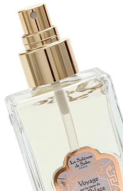 Парфюмированный увлажняющий спрей для тела "мускус, ладан и роза" (200ml) LA SULTANE DE SABA бесцветного цвета по цене 10300 руб., арт. 3700448606402, фото 3 Парфюмированный увлажняющий спрей для тела "мускус, ладан и роза" (200ml) LA SULTANE DE SABA, арт. 3700448606402, фото 3