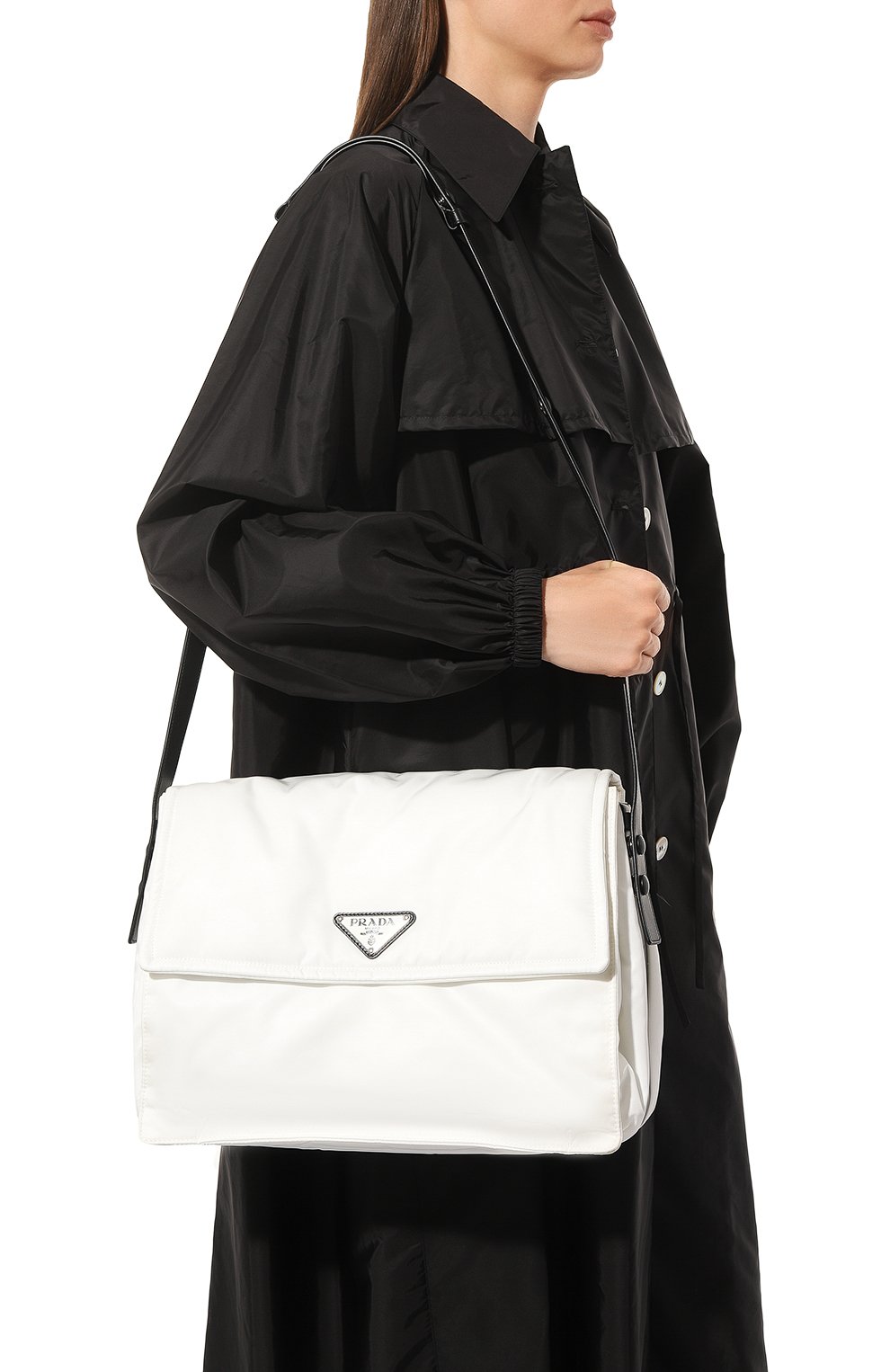 Сумка re-nylon PRADA черно-белого цвета по цене 250000 руб., арт. 1BD256-RDLN-F0964-OOB, фото 2 Сумка re-nylon PRADA, арт. 1BD256-RDLN-F0964-OOB, фото 2