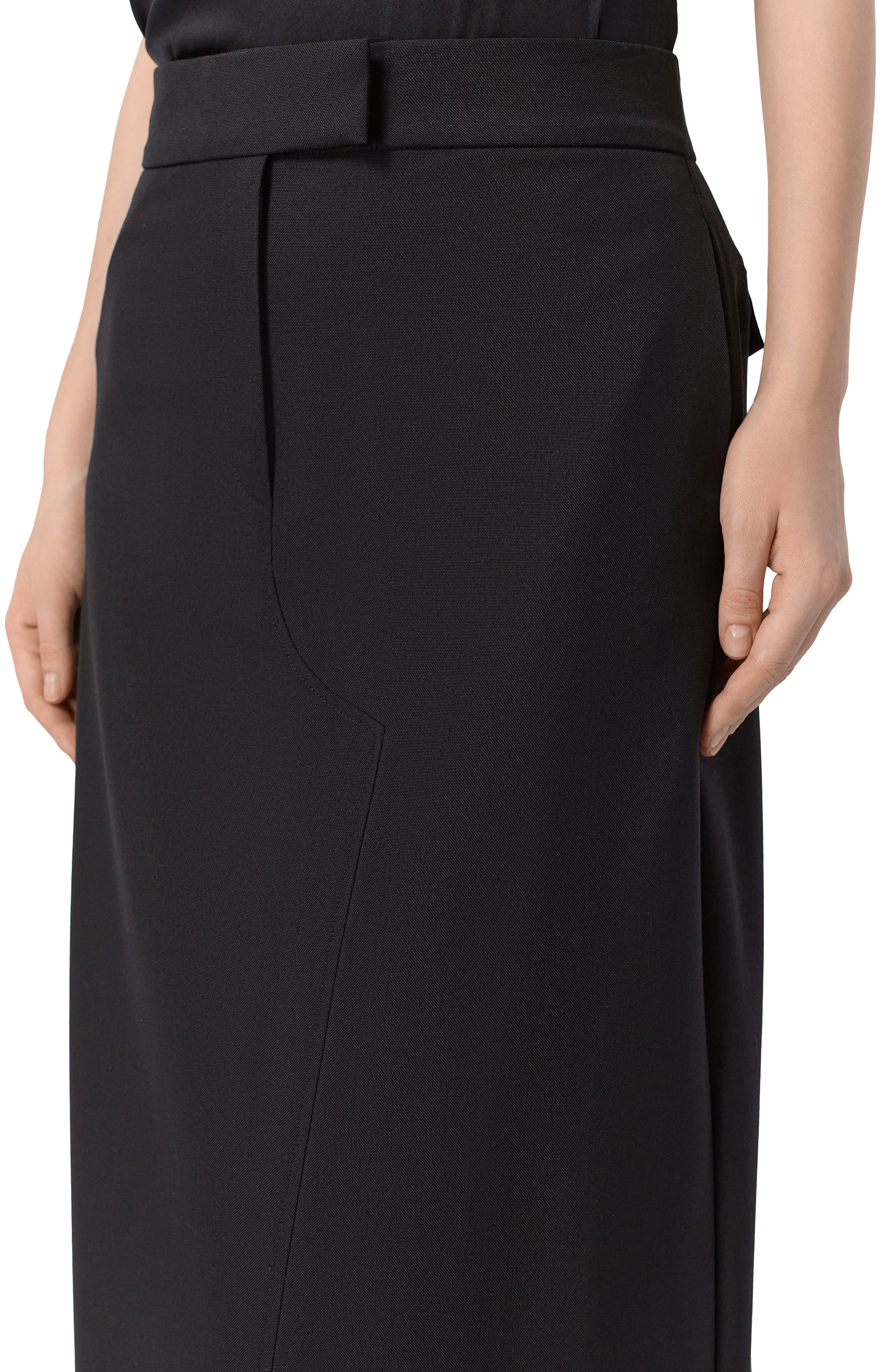 Шерстяная юбка OFFICINE GENERALE черного цвета по цене 59100 руб., арт. S26WSKT150, фото 5 Шерстяная юбка OFFICINE GENERALE, арт. S26WSKT150, фото 5