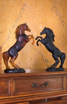 Скульптура spirited horse DAUM черного цвета, арт. 05585-1 | Фото 2 (Региональные ограничения белый список (Axapta Mercury): Не проставлено; Нос: Не проставлено; Ограничения доставки: fragile-2)
