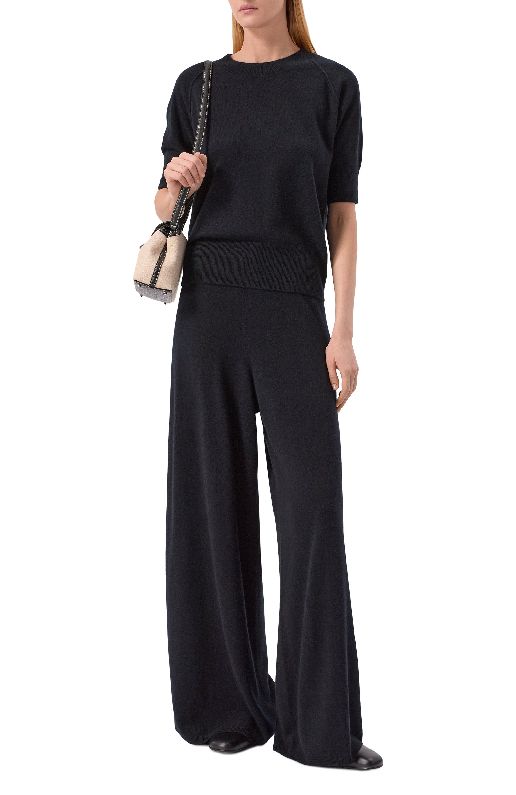 Кашемировый пуловер BOSS черного цвета по цене 38600 руб., арт. 50550873, фото 2 Кашемировый пуловер BOSS, арт. 50550873, фото 2