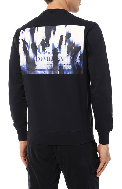 Хлопковый свитшот C.P. COMPANY темно-синего цвета по цене 24950 руб., арт. 15CLSS050A006452W, фото 4 Хлопковый свитшот C.P. COMPANY, арт. 15CLSS050A006452W, фото 4