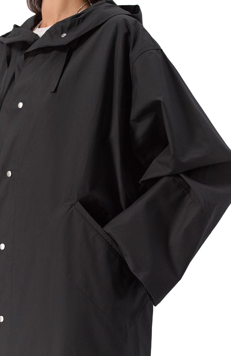 Женский хлопковый плащ JIL SANDER черного цвета, арт. J04AH0002-J45026 | Фото 5 (Длина (верхняя одежда): До колена; Материал внешний: Хлопок; Рукава: Длинные; Кросс-КТ: Куртка; Стили: Минимализм; Автоматизация состава: Проставлено; Автоматизация ТО: Проставлено)