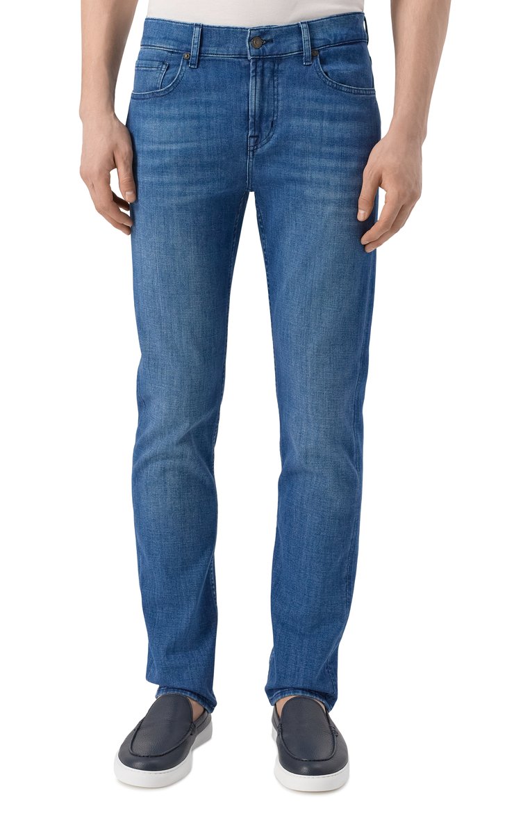 Мужские джинсы slimmy 7 FOR ALL MANKIND синего цвета, арт. 7T511R51 | Фото 3 (Длина (брюки, джинсы): Стандартные; Материал внешний: Хлопок, Деним; Стили: Кэжуэл, Повседневный; Детали: Делаве; Кросс-КТ: Деним; Силуэт М (брюки): Прямые; Автоматизация ТО: Проставлено; Автоматизация состава: Проставлено)