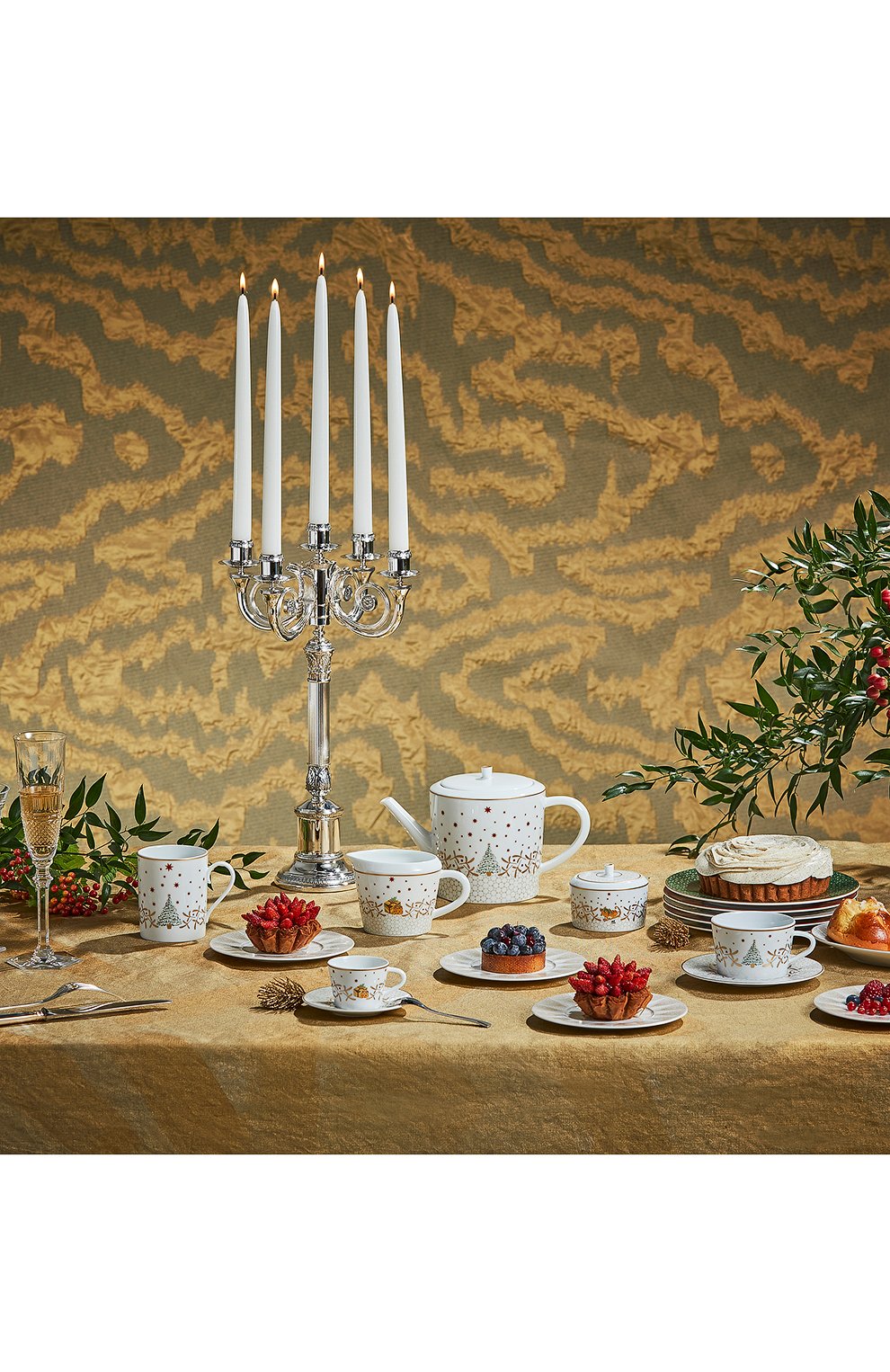 Набор из двух кружек noel blanc BERNARDAUD белого цвета по цене 37750 руб., арт. 1916/23335, фото 4 Набор из двух кружек noel blanc BERNARDAUD, арт. 1916/23335, фото 4