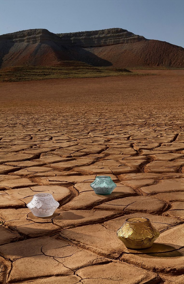 Ваза caldera LALIQUE оранжевого цвета, арт. 10829600 | Фото 2 (Региональные ограничения белый список (Axapta Mercury): Не проставлено; Нос: Не проставлено; Коллекция: Terramineral; Ограничения доставки: fragile-2)