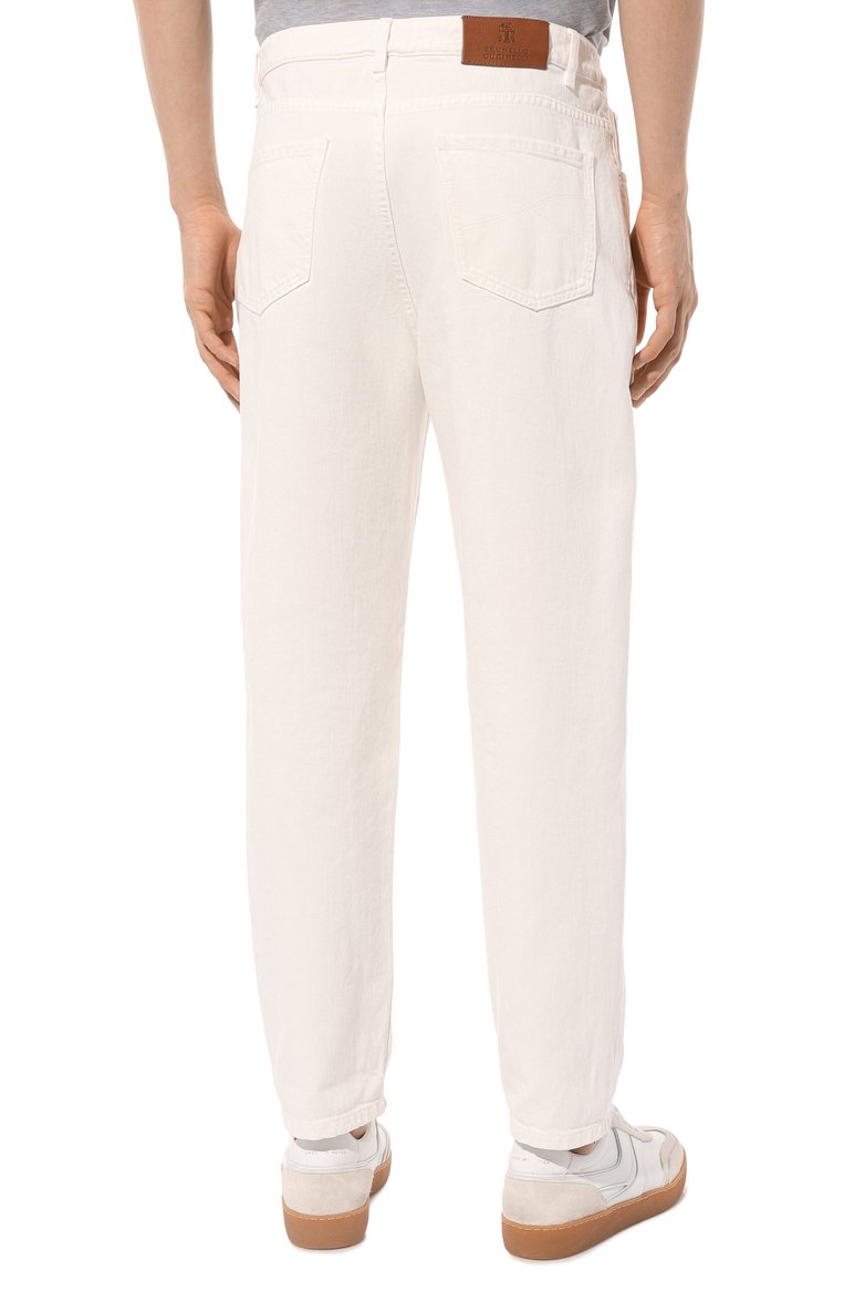 Мужские джинсы straight fit BRUNELLO CUCINELLI белого цвета, арт. M262PB2275 | Фото 4 (Длина (брюки, джинсы): Стандартные; Материал внешний: Хлопок, Деним; Кросс-КТ: Деним; Силуэт М (брюки): Прямые; Материал подклада: Хлопок; �Стили: Повседневный; Автоматизация ТО: Проставлено; Автоматизация состава: Проставлено; Детали: Без декора)